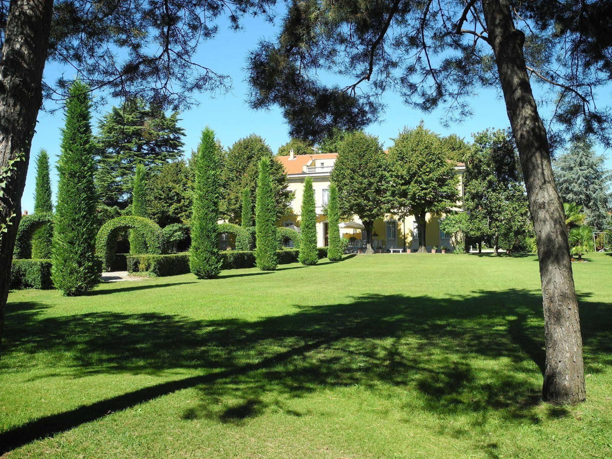 Villa Verganti Veronesi Inveruno Екстер'єр фото